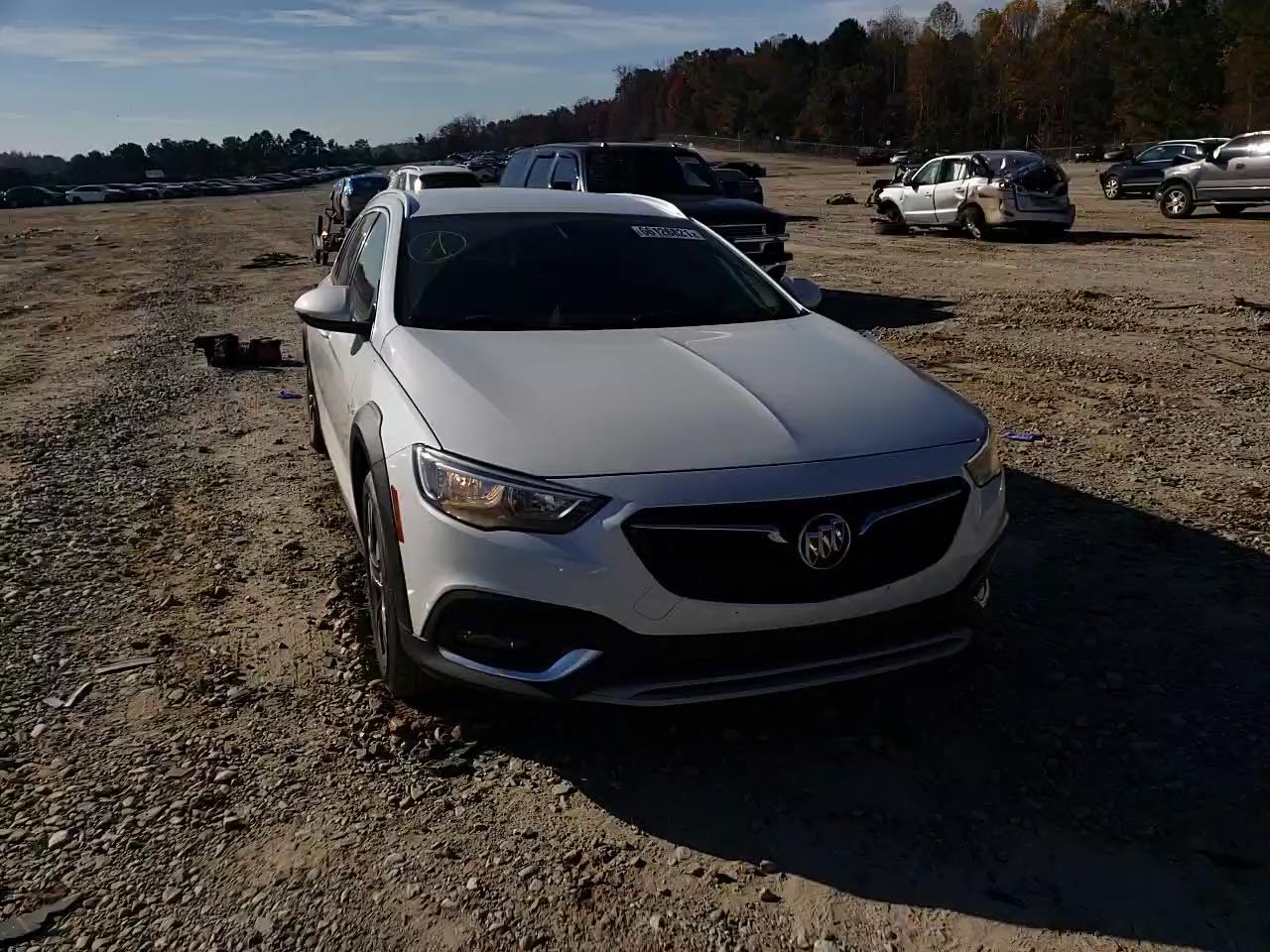2018 BUICK REGAL TOUR W04GU8SX6J1102971