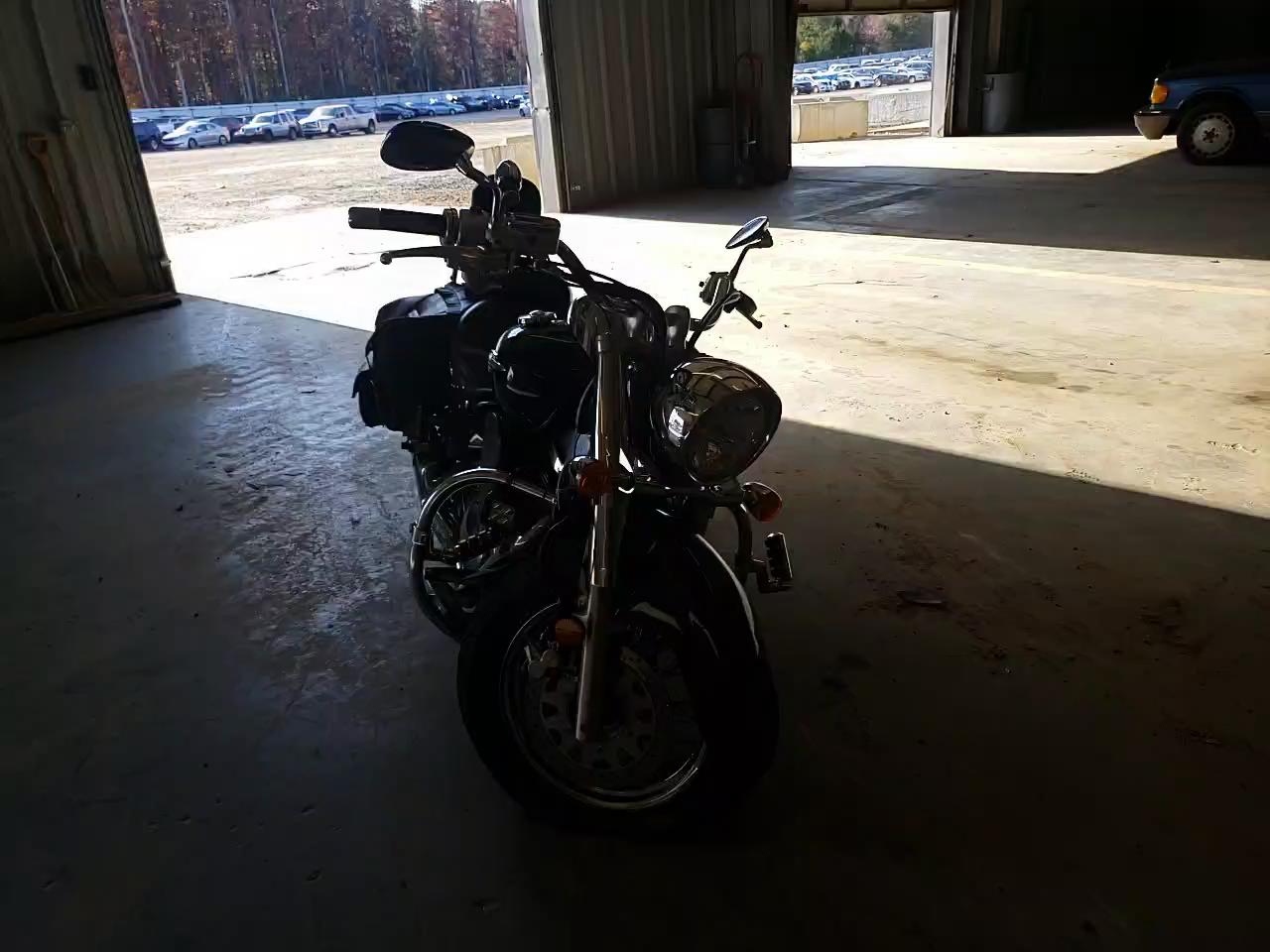 2009 SUZUKI VL800 JS1VS55AX92107423