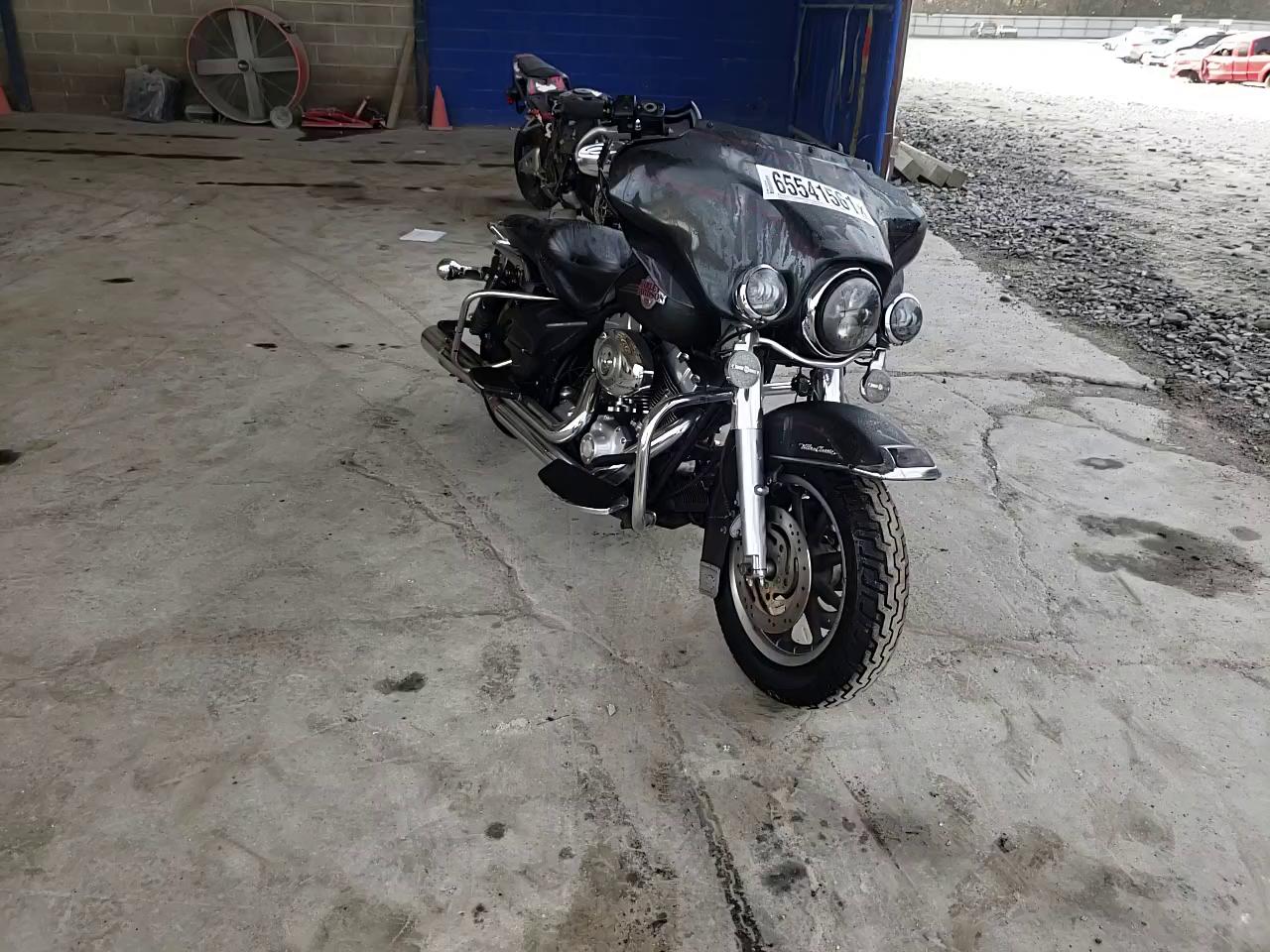 2007 HARLEY-DAVIDSON FLHTCUI 1HD1FC4137Y643315