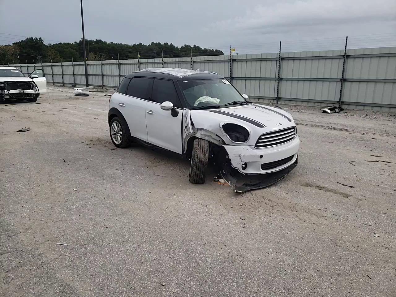 2013 MINI COOPER COU WMWZB3C58DWR36135