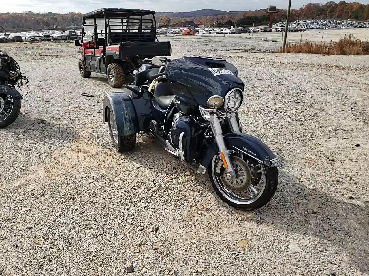 2016 HARLEY-DAVIDSON FLHTCUTG T 1HD1MAL13GB853377