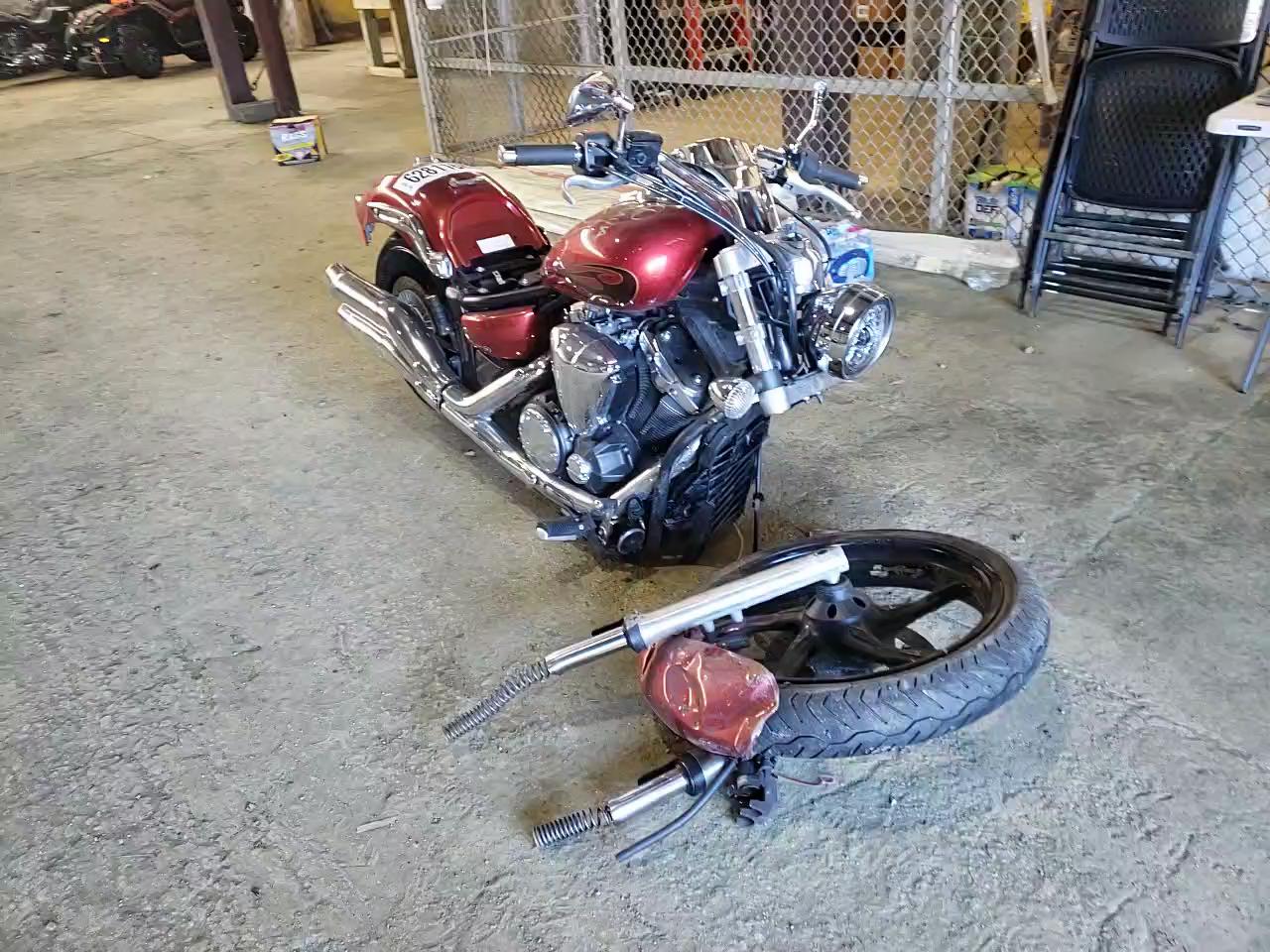 2011 YAMAHA XVS1300 CU JYAVP33E0BA004777