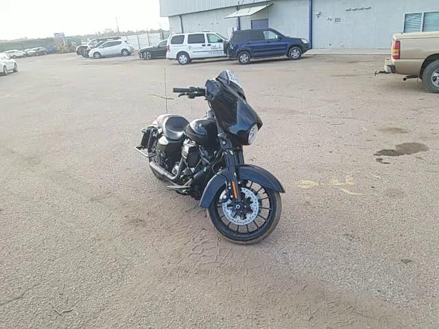 2018 HARLEY-DAVIDSON FLHXS STRE 1HD1KRC10JB683460