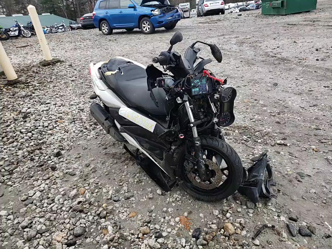 2018 YAMAHA CZD300 A MH3SH10Y0JK001265