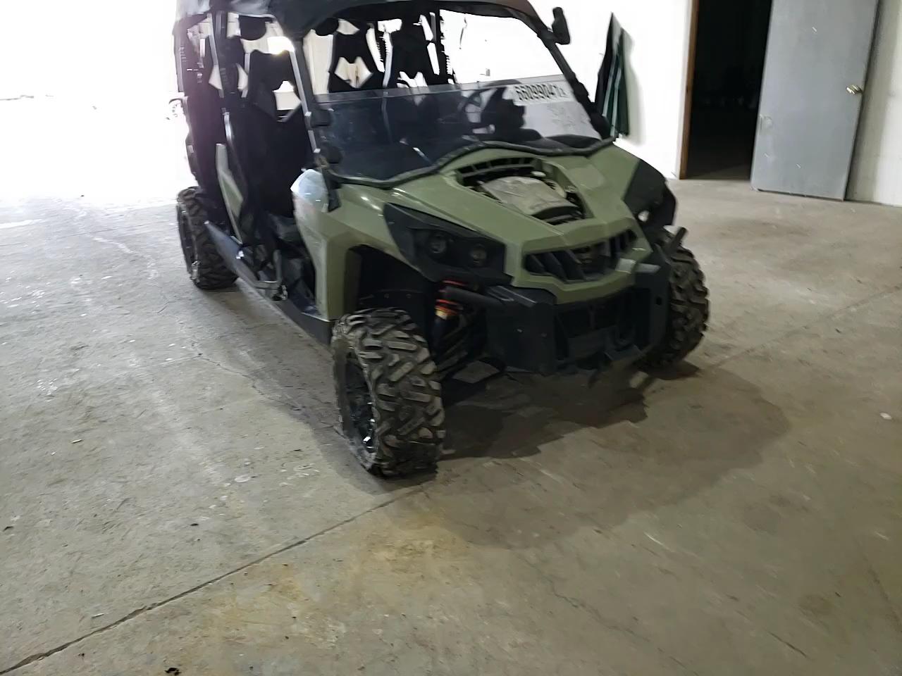 2018 CAN-AM COMMANDER 3JBKBAN2XJJ000187