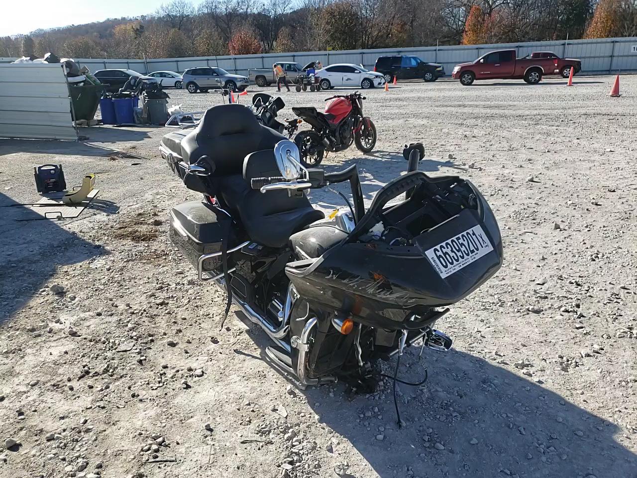 2019 HARLEY-DAVIDSON FLTRU 1HD1KGF15KB628892