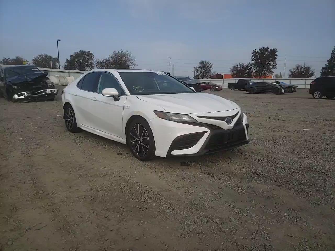 2021 TOYOTA CAMRY SE A 4T1S31AK3MU554844