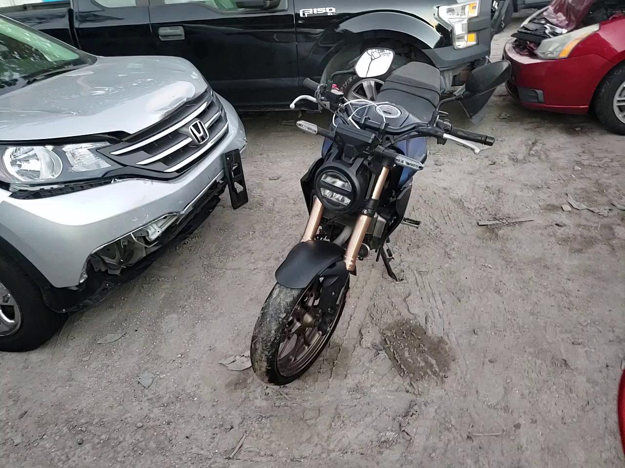 2020 HONDA CBF300 NA MLHNC555XL5000820