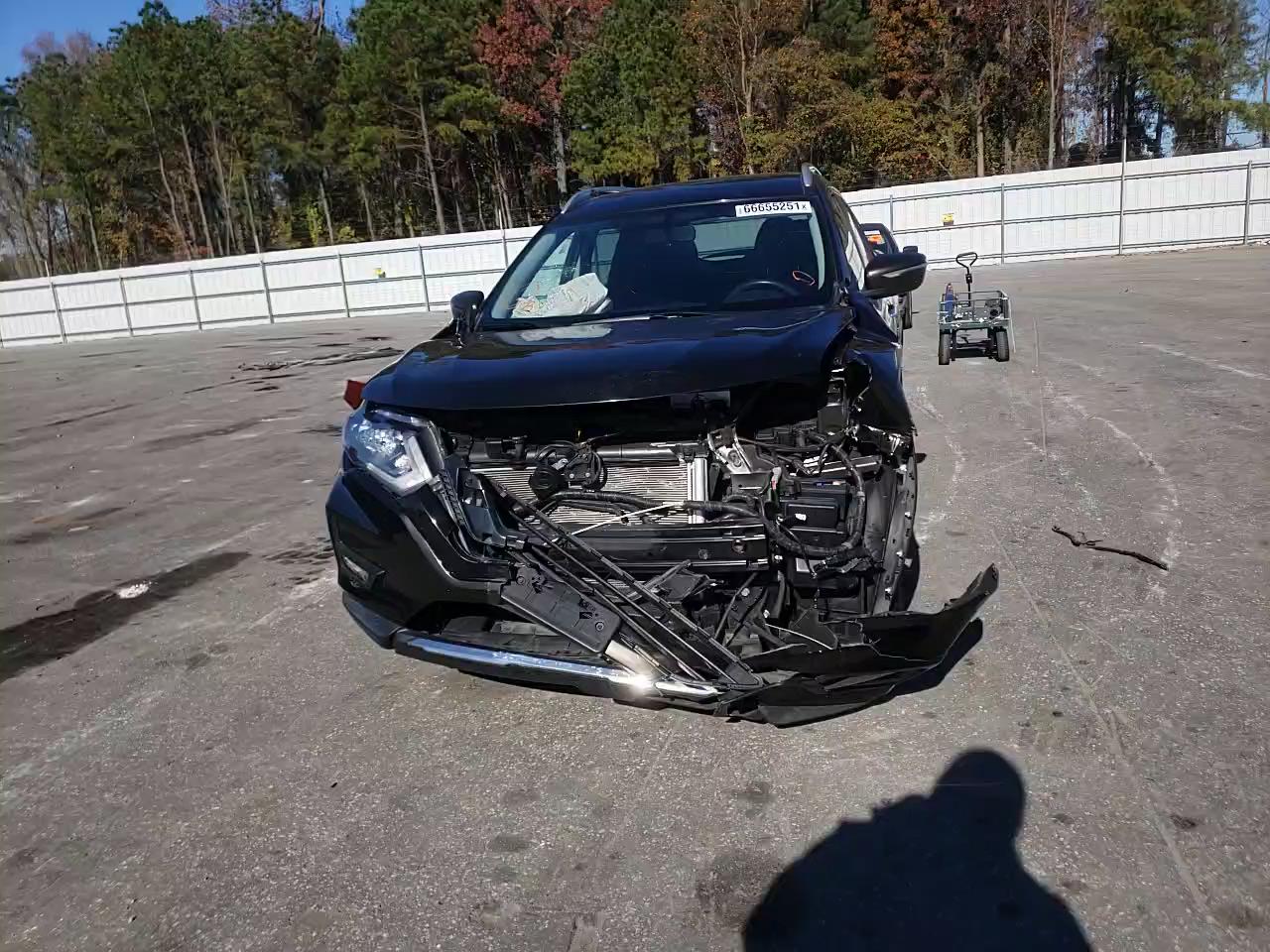 2017 NISSAN ROGUE S/SV KNMAT2MV2HP520233