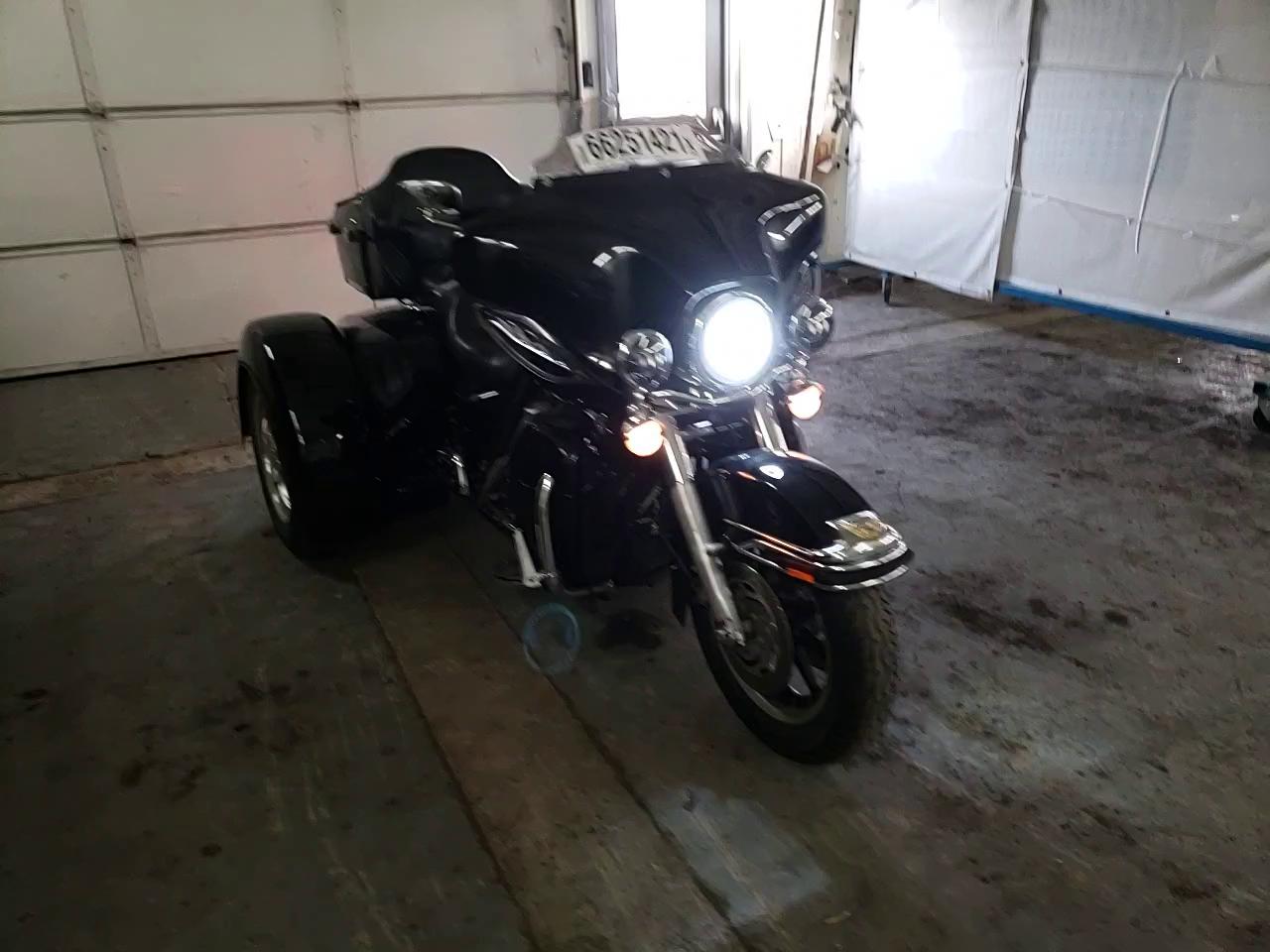 2004 HARLEY-DAVIDSON FLHTPI 1HD1FMW184Y704186