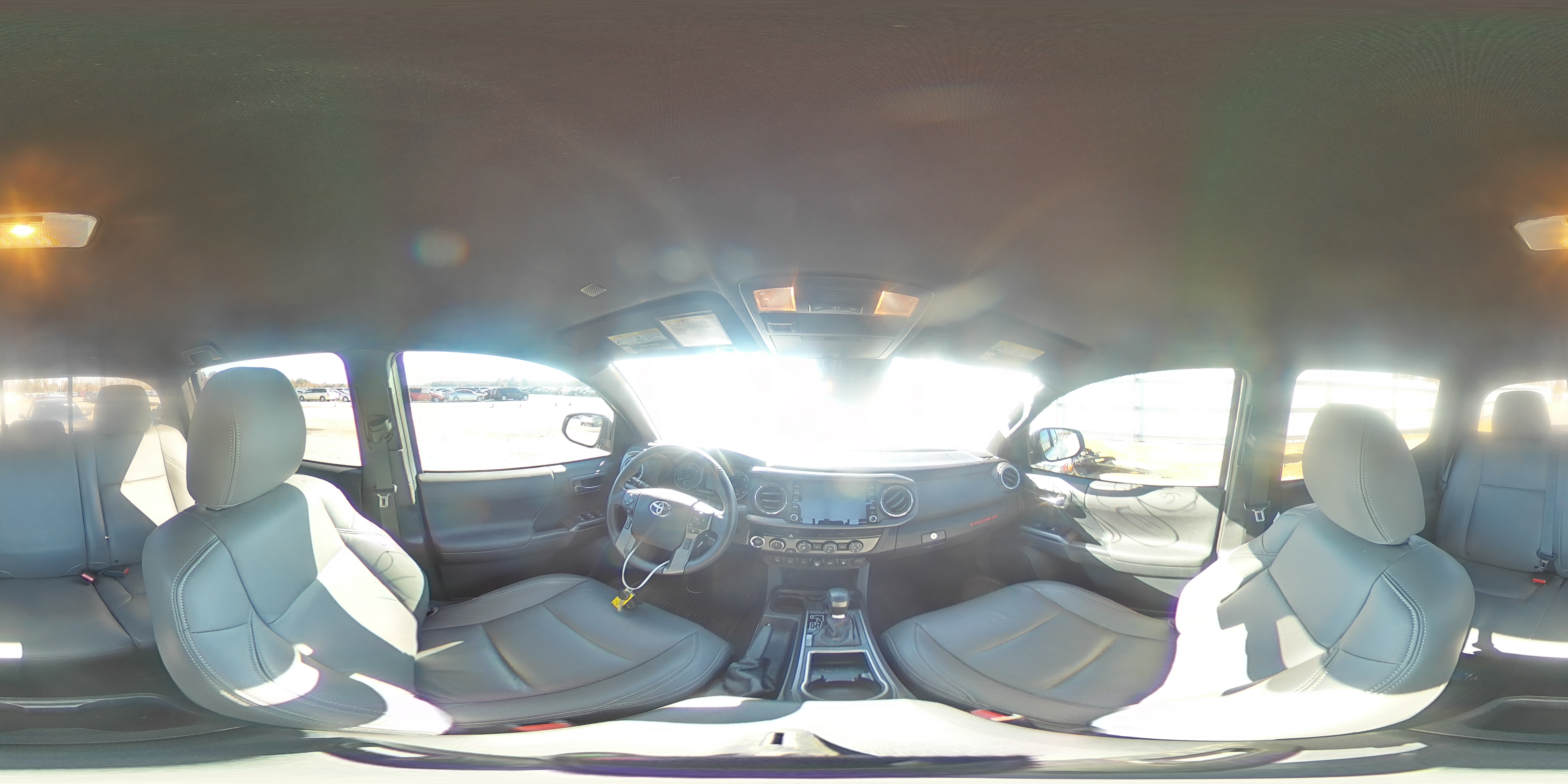 2020 TOYOTA *UNKNOWN* 3TYCZ5ANXLT003083