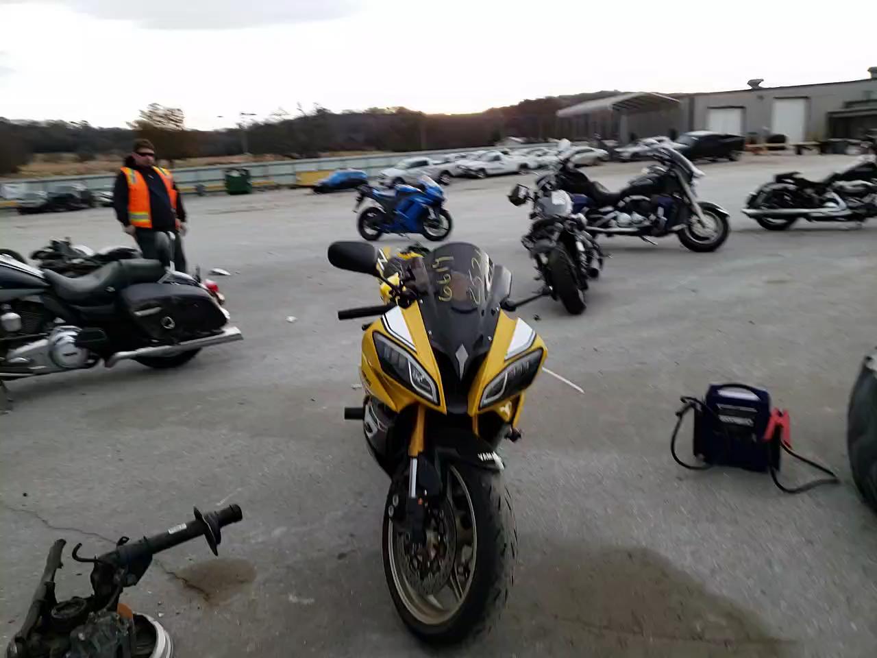 2016 YAMAHA YZFR6 JYARJ16E9GA035357
