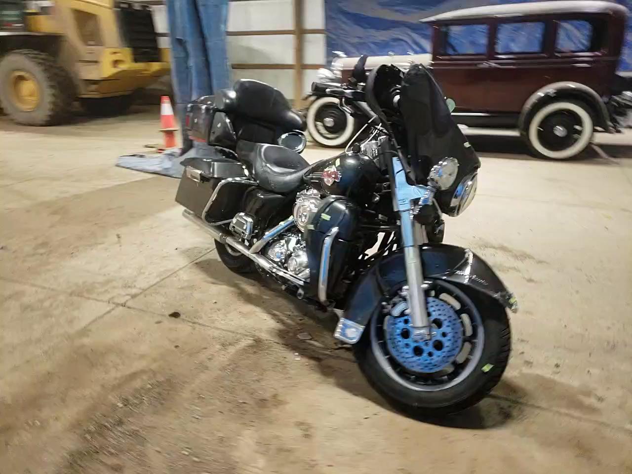2007 HARLEY-DAVIDSON FLHTCUI 1HD1FC4187Y666315