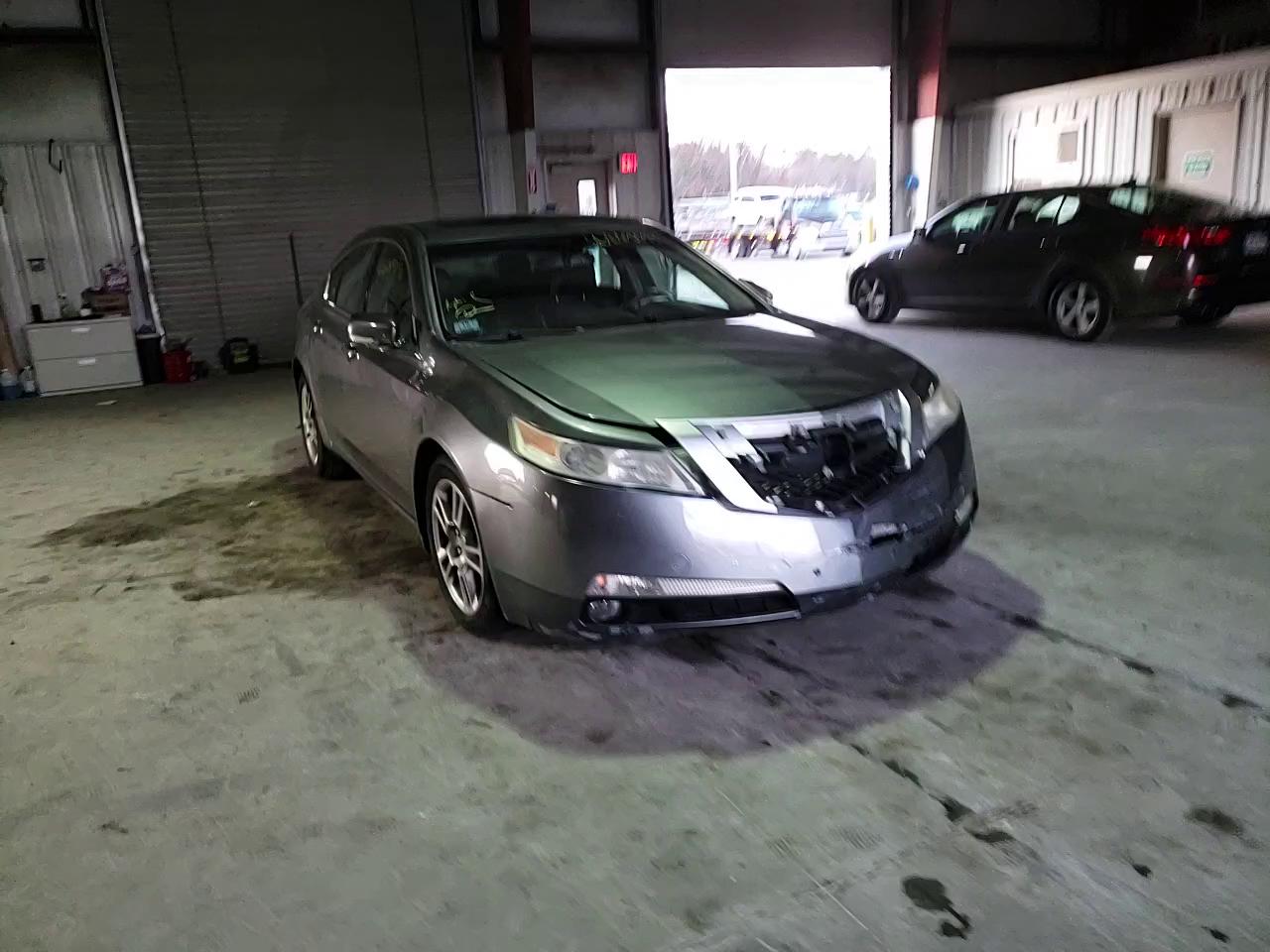 2010 ACURA TL 19UUA8F21AA018820