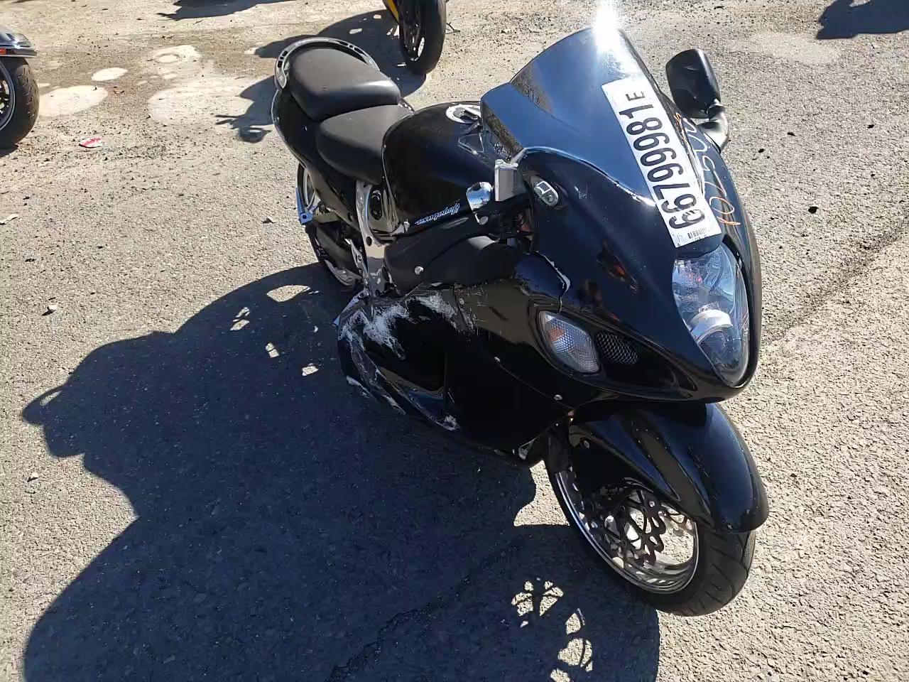 2005 SUZUKI GSX1300 RK JS1GW71AX52102506