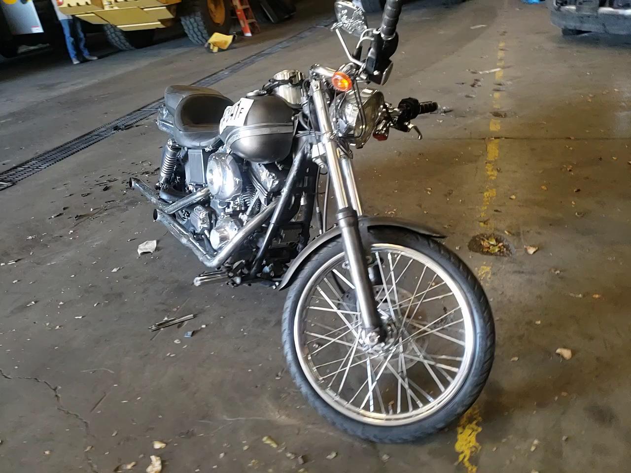 2000 HARLEY-DAVIDSON FXDWG 1HD1GEV31YY321900