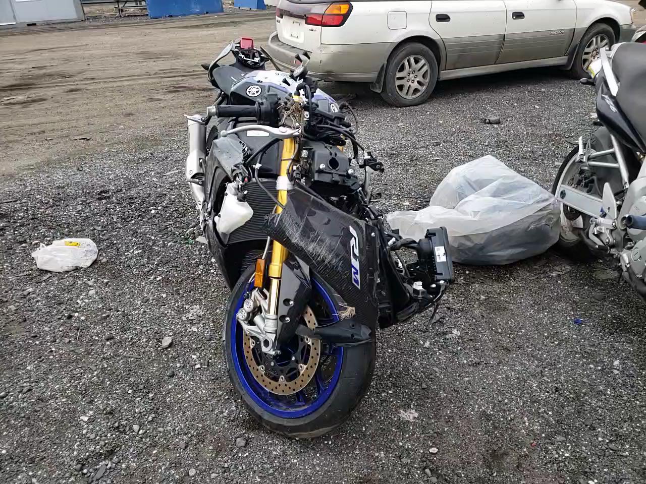 2021 YAMAHA YZFR1M JYARN67E5MA000438