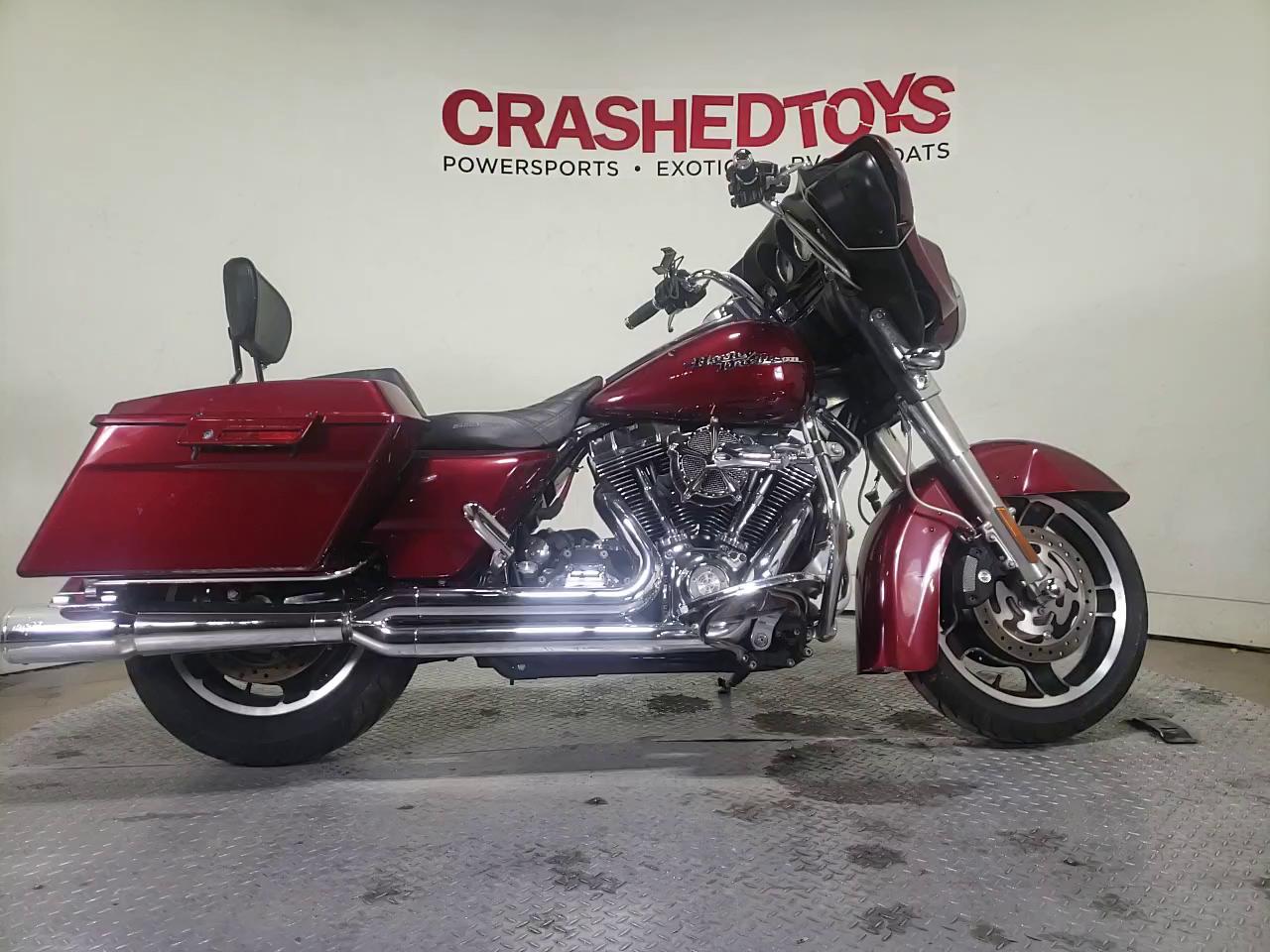 2010 HARLEY-DAVIDSON FLHX 1HD1KB419AB665108