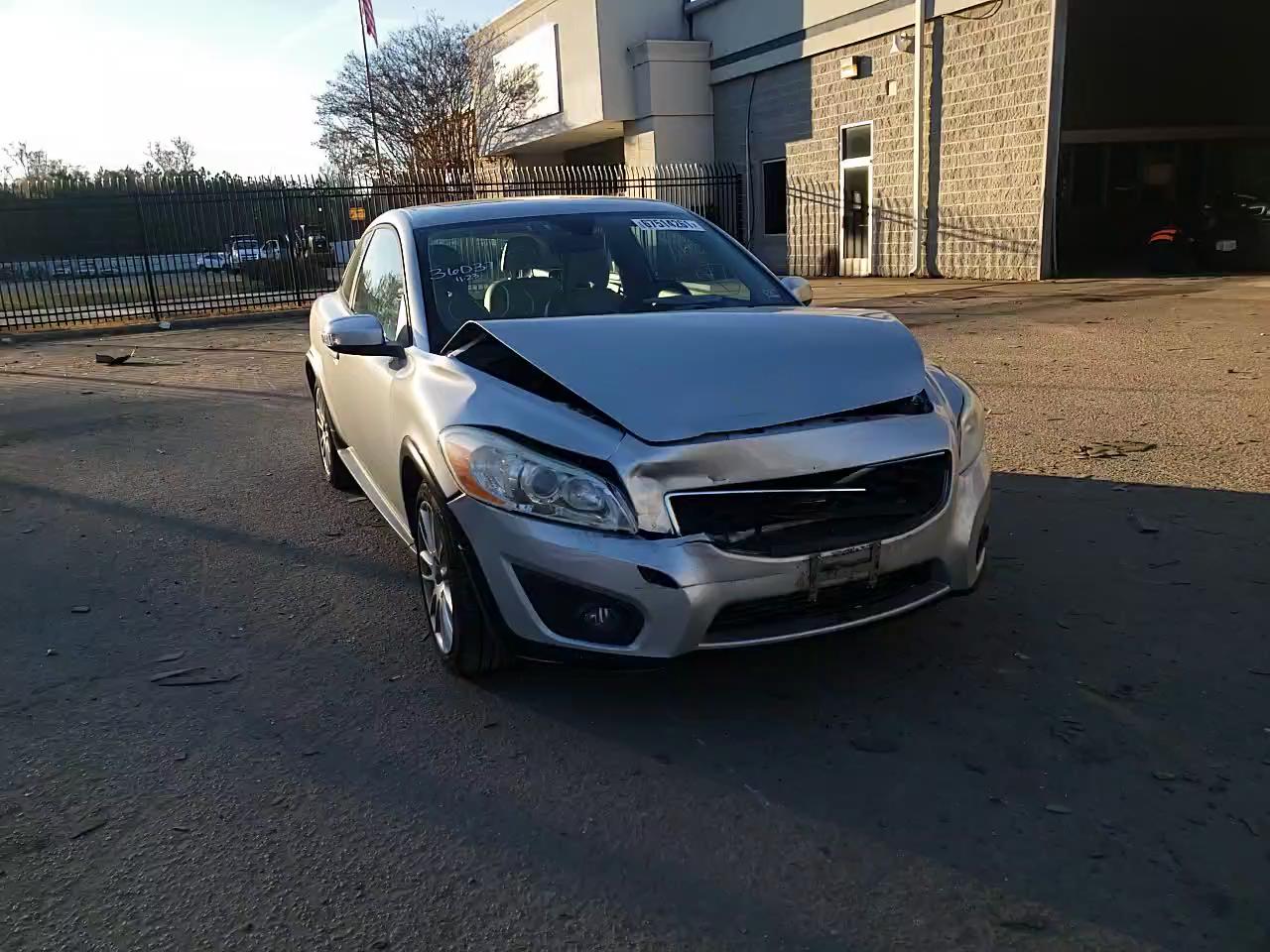 2011 VOLVO C30 T5 YV1672MK3B2199849