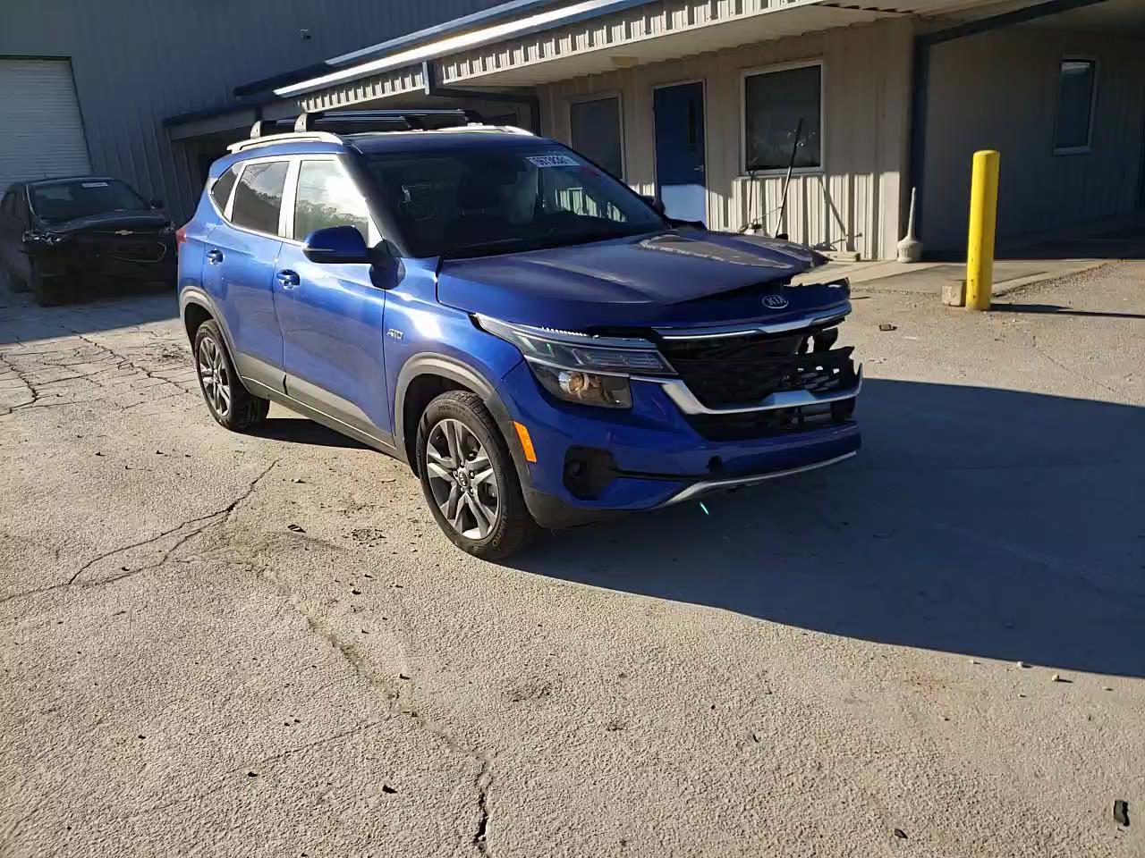 2021 KIA SELTOS S KNDEUCAA3M7167274