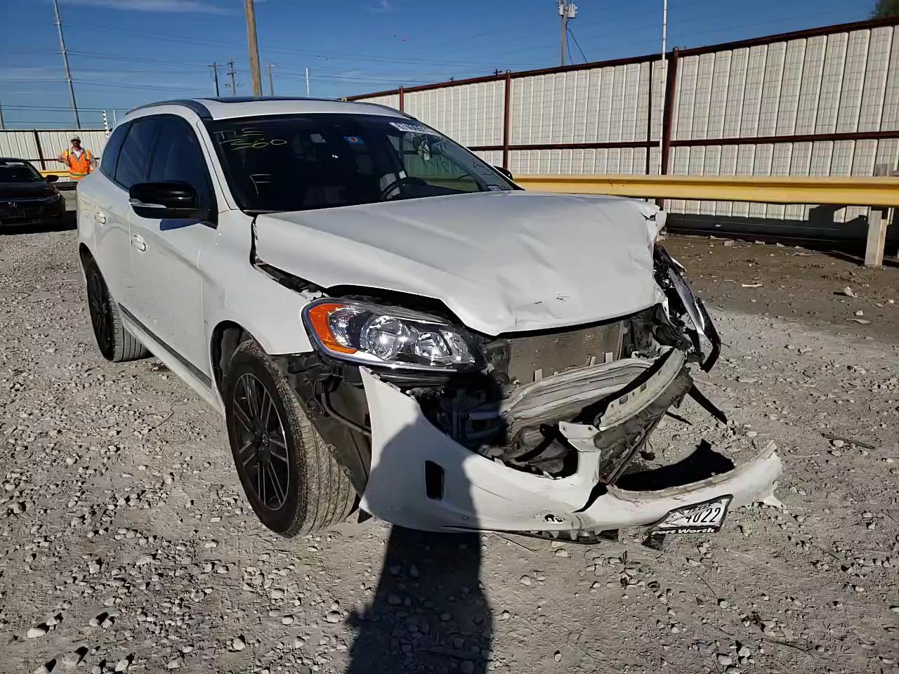 2017 VOLVO XC60 T5 DY YV440MDR5H2035177