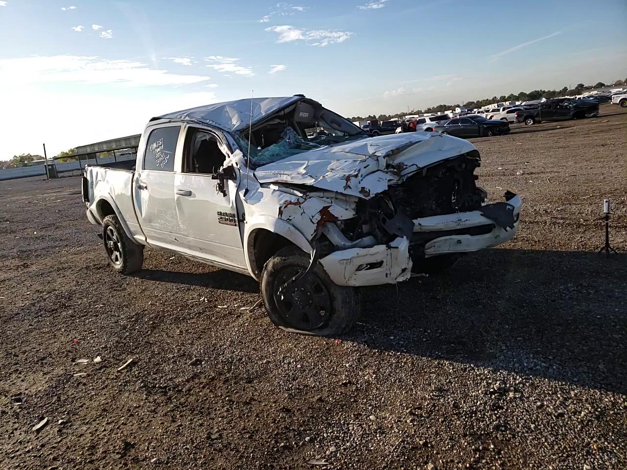 2017 RAM 2500 LARAM - 3C6UR5FL7HG648505