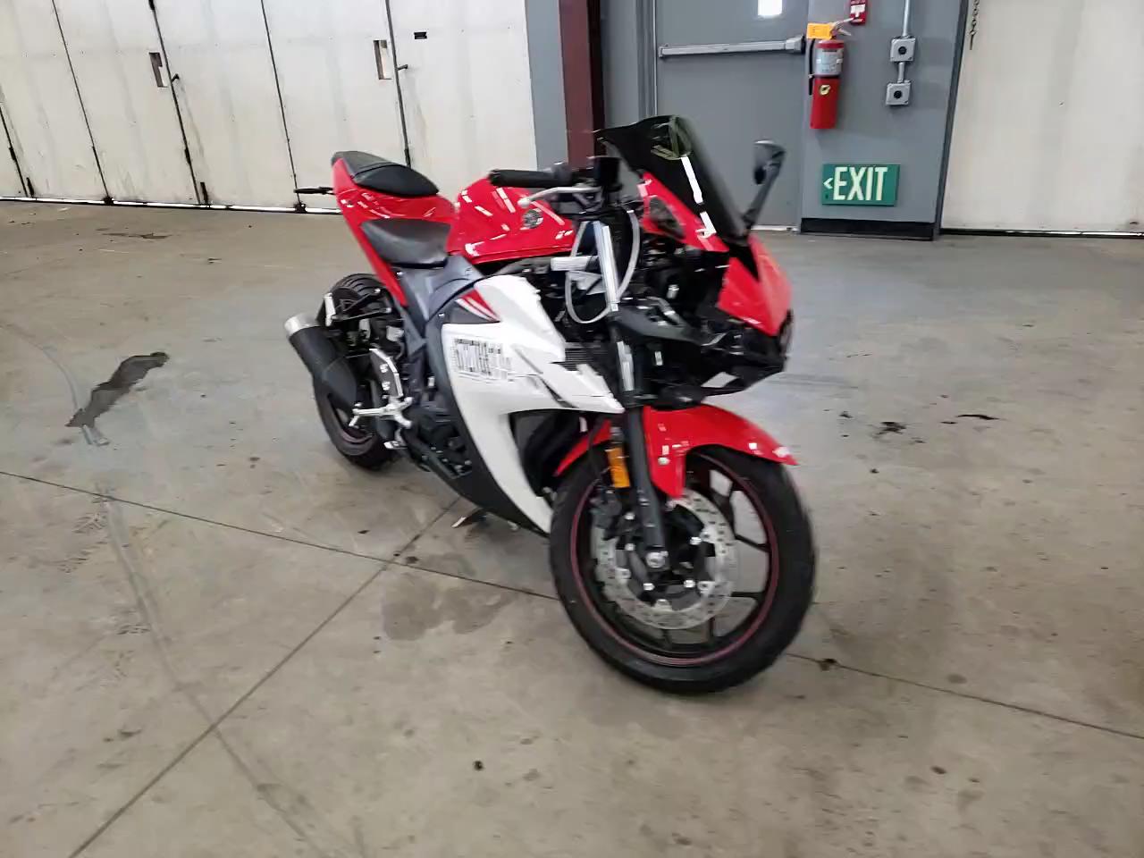 2015 YAMAHA YZFR3 - MH3RH06Y0FK004271