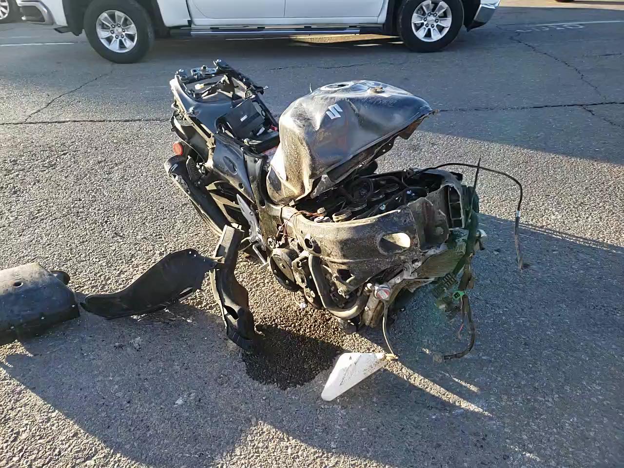 2020 SUZUKI GSX1300 RA JS1GX72B4L7100321