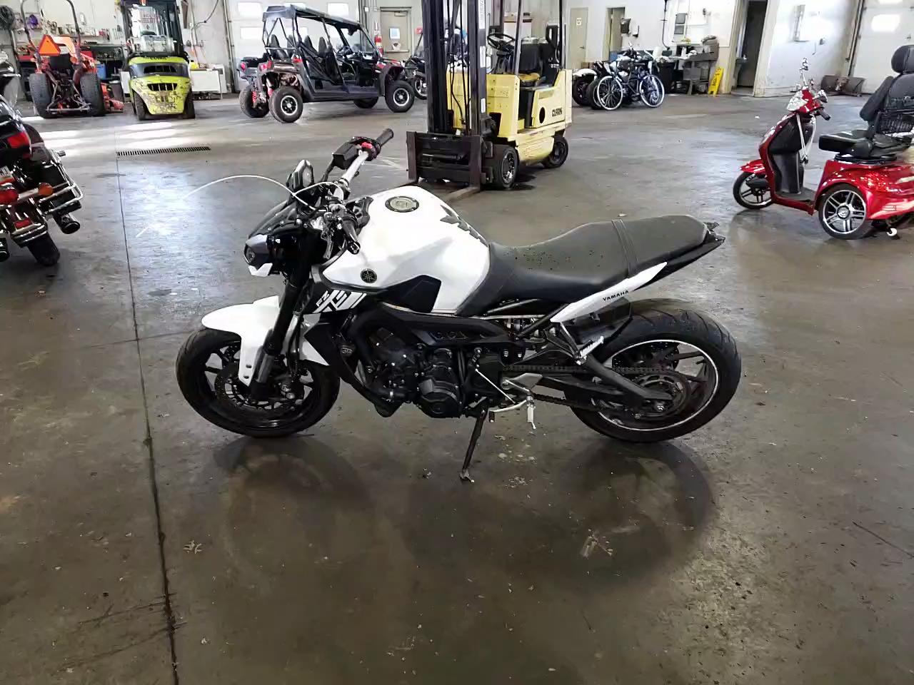 2017 YAMAHA FZ09 JYARN53E2HA000550