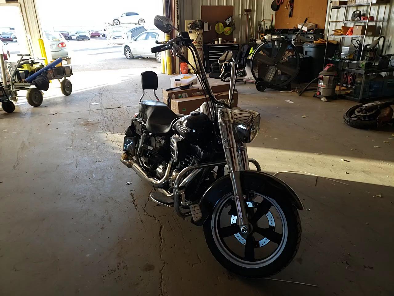 2016 HARLEY-DAVIDSON FLD SWITCH 1HD1GZM10GC329649