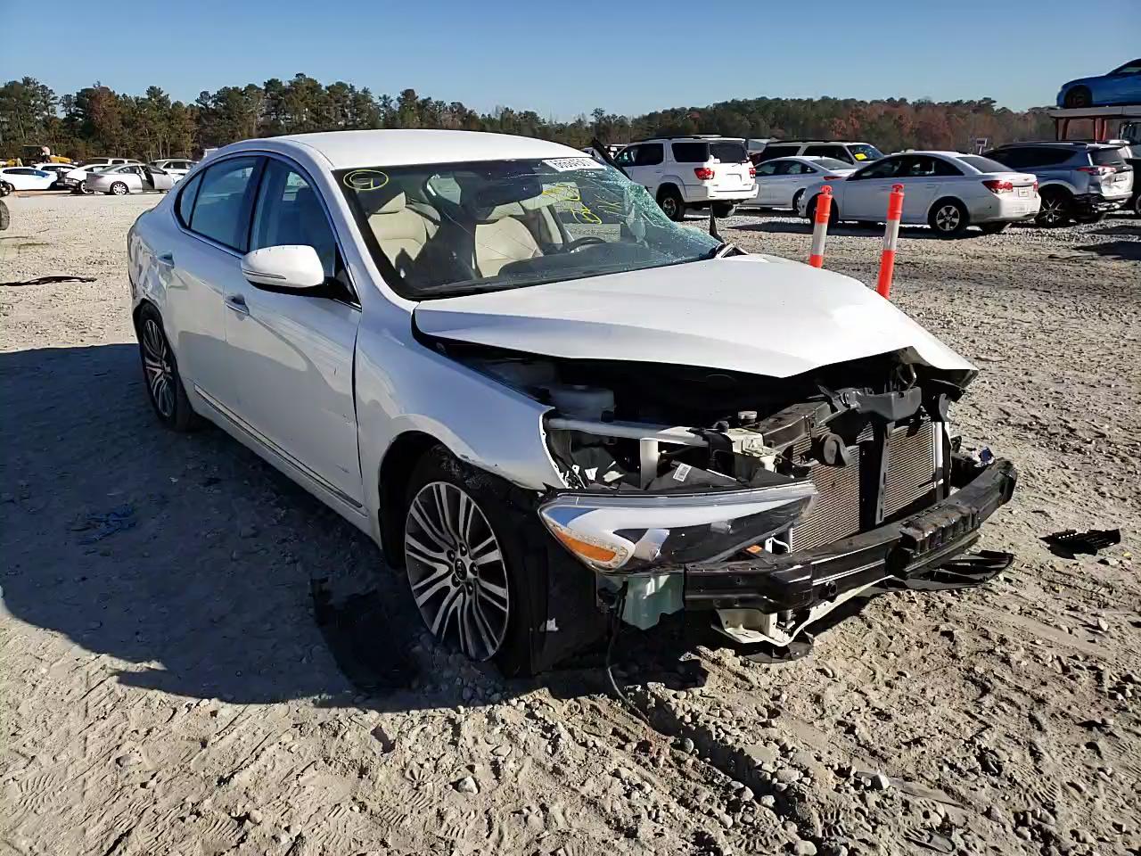 2016 KIA CADENZA LU KNALN4D71G5216446