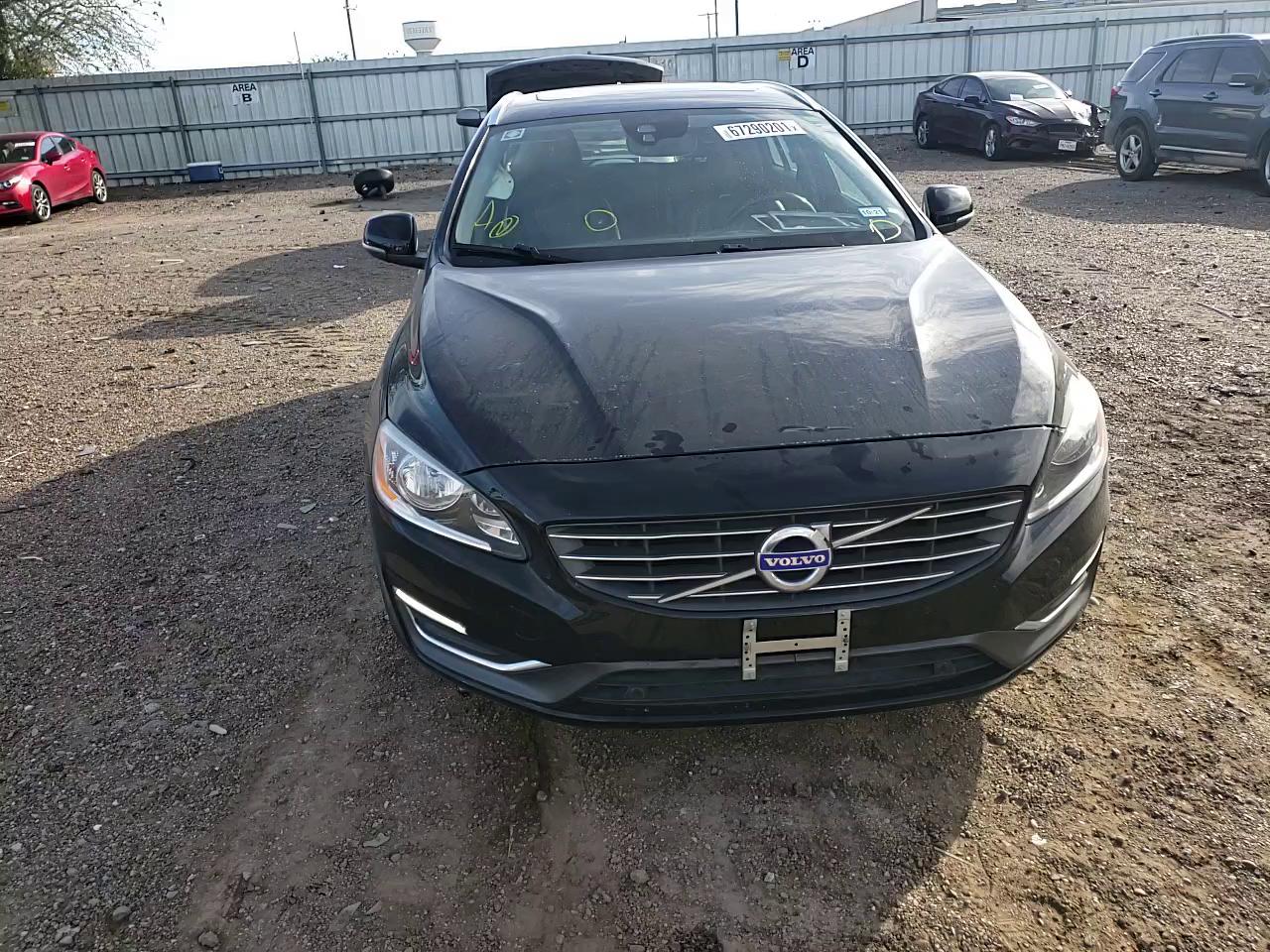 2015 VOLVO V60 PREMIE YV140MEK1F1244353