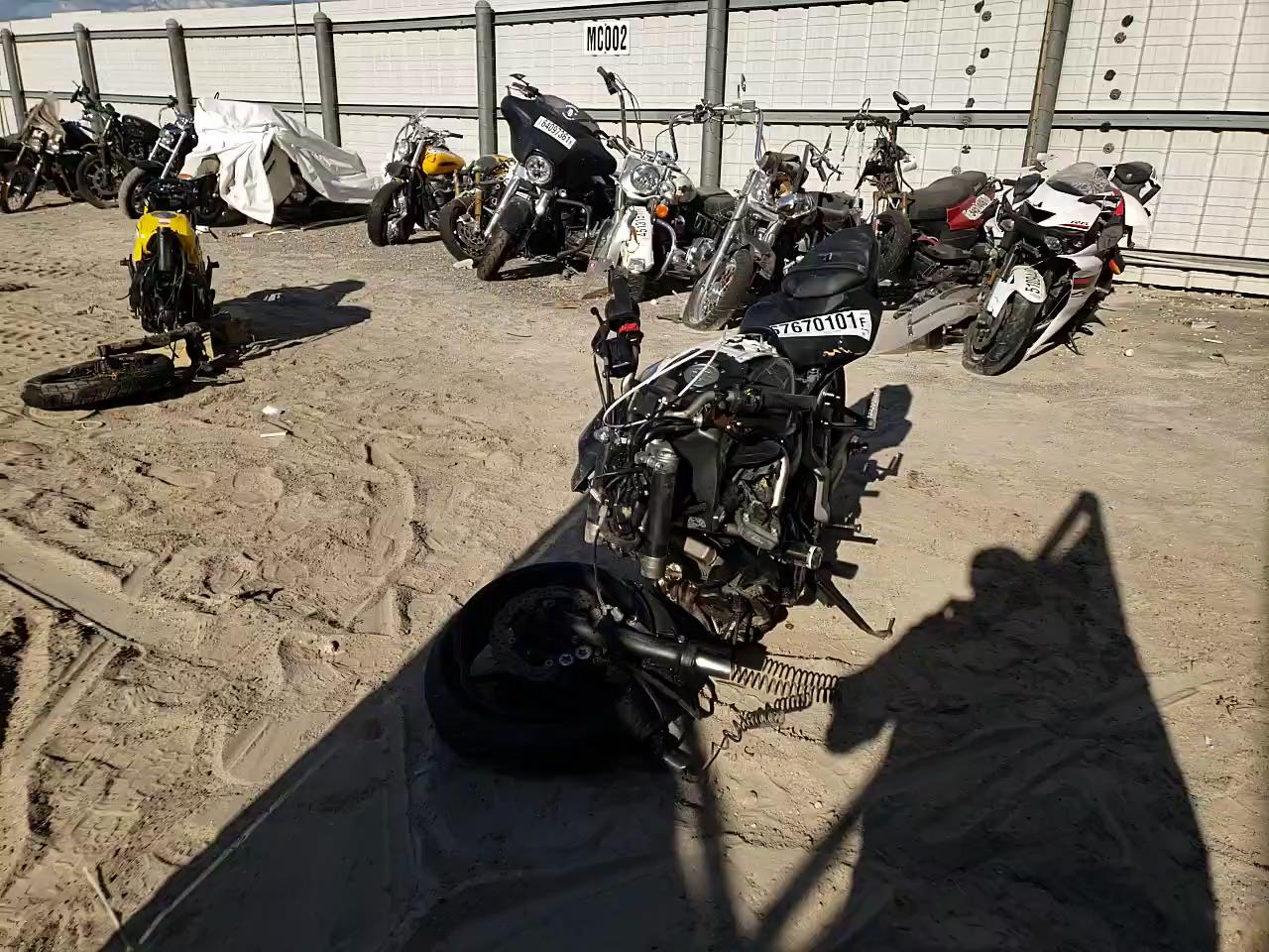 2015 YAMAHA FZ07 JYARM06E3FA004508