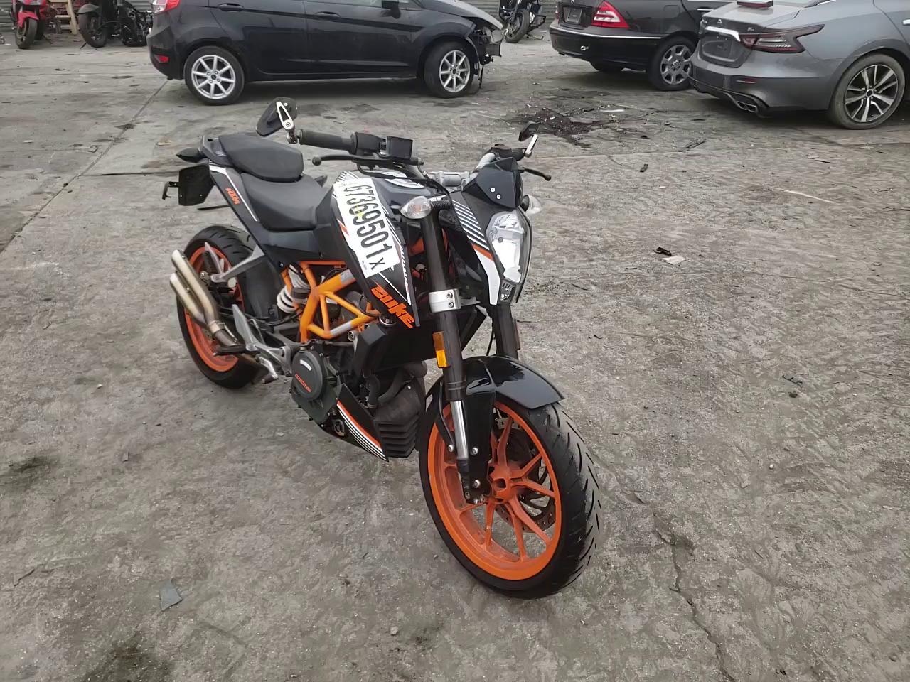 2016 KTM RC 390 MD2JGJ40XGC280478