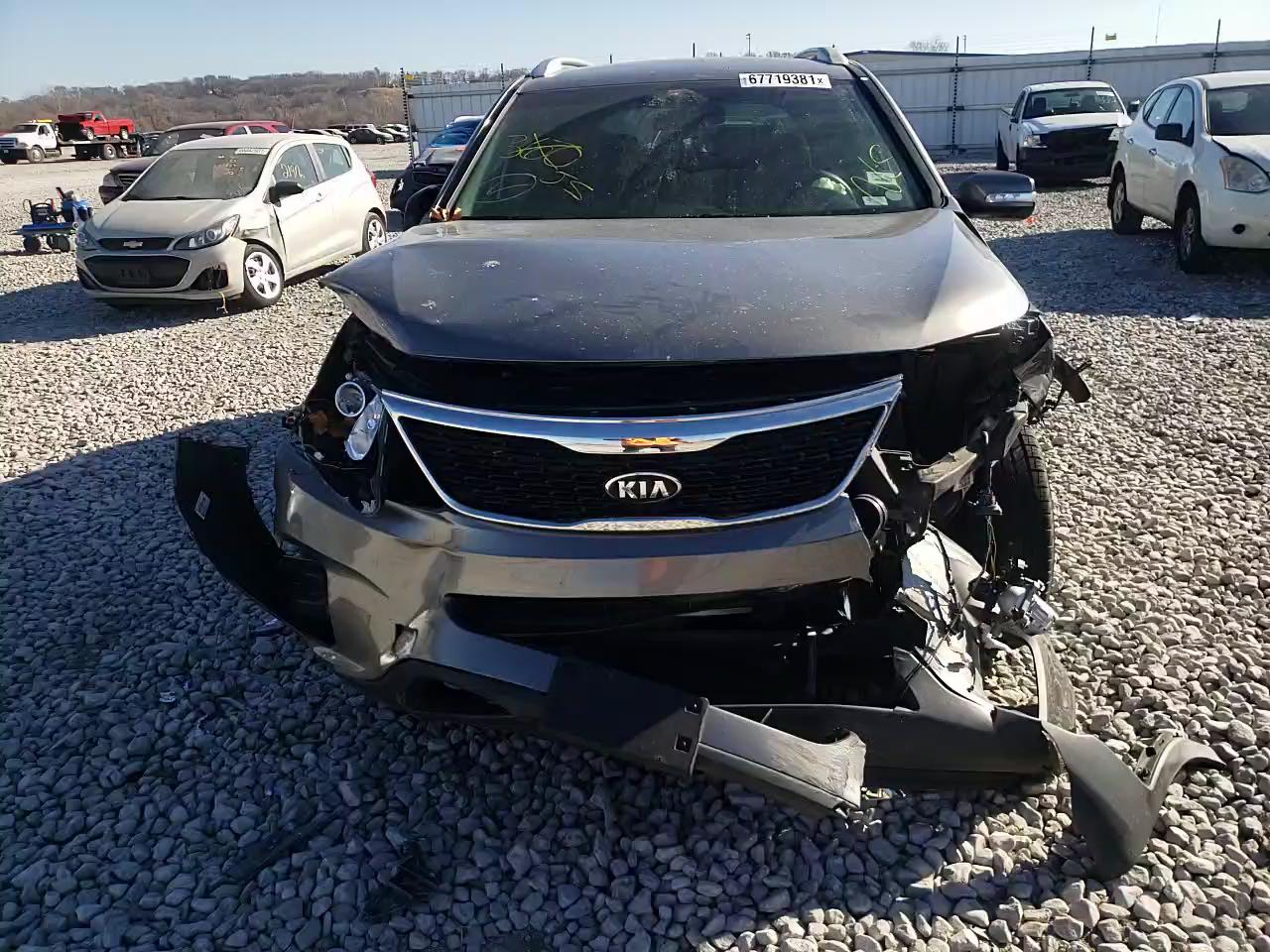 2015 KIA SORENTO LX - 5XYKT4A77FG585942