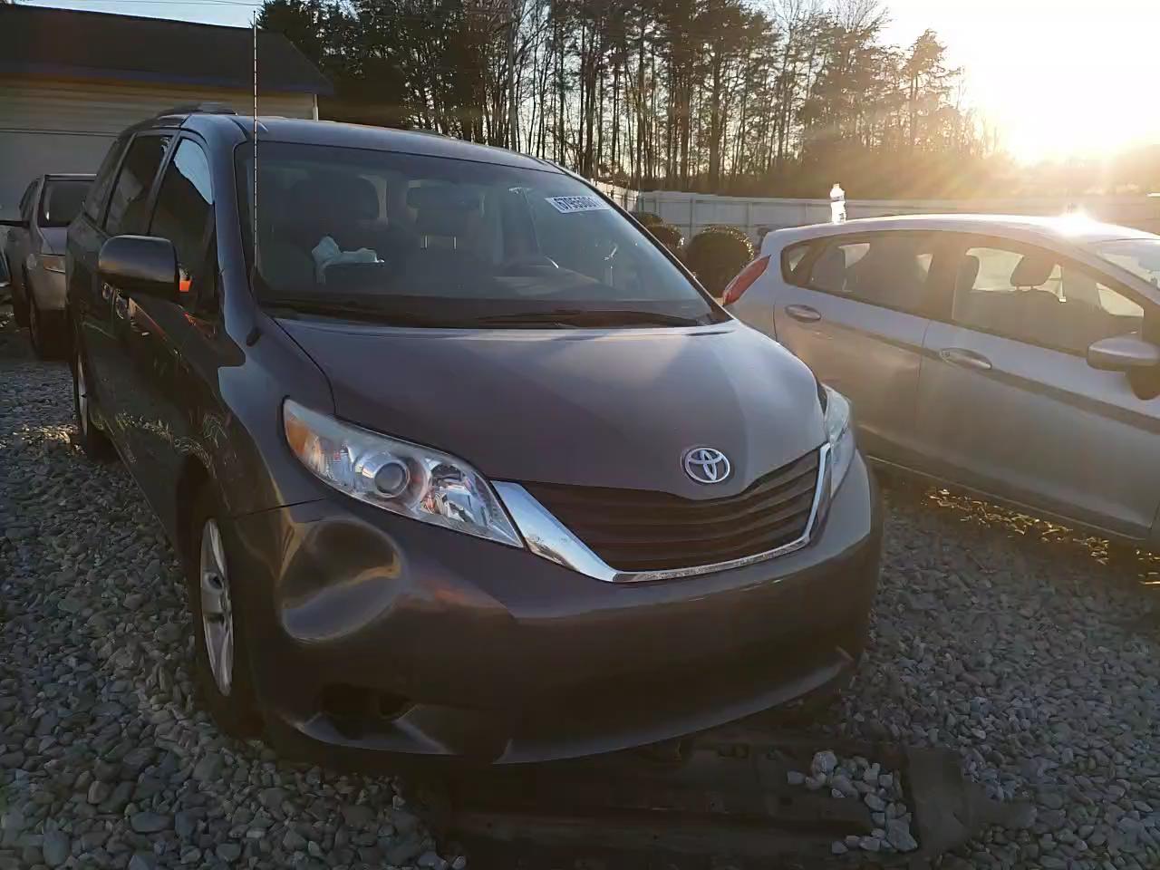 2012 TOYOTA SIENNA LE - 5TDKK3DC3CS266039