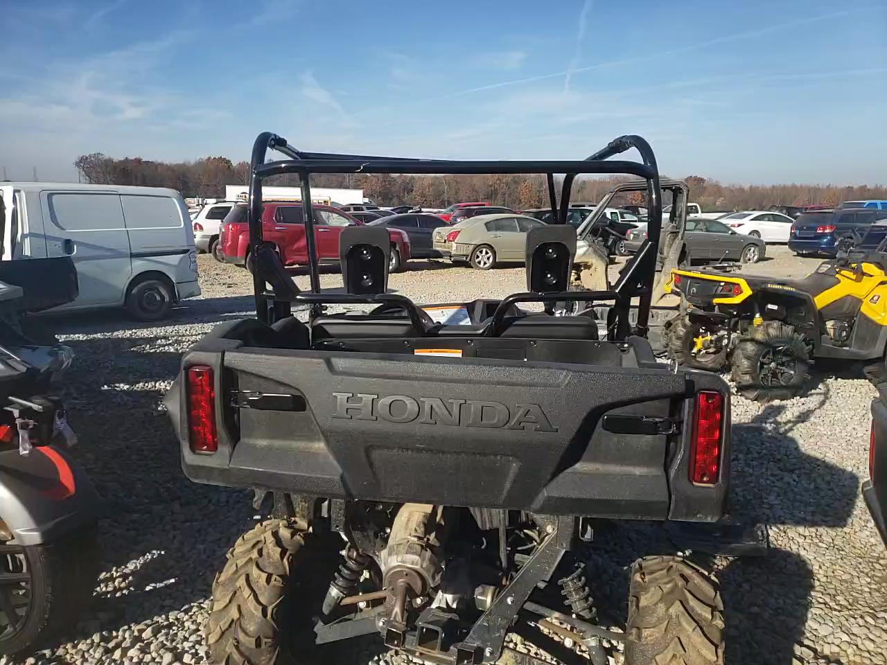 2020 HONDA SXS700 M2 1HFVE0227L4600359