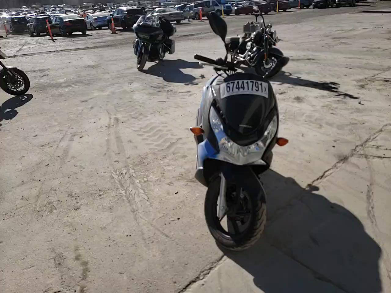 2013 HONDA PCX 150 MLHKF1216D5002201