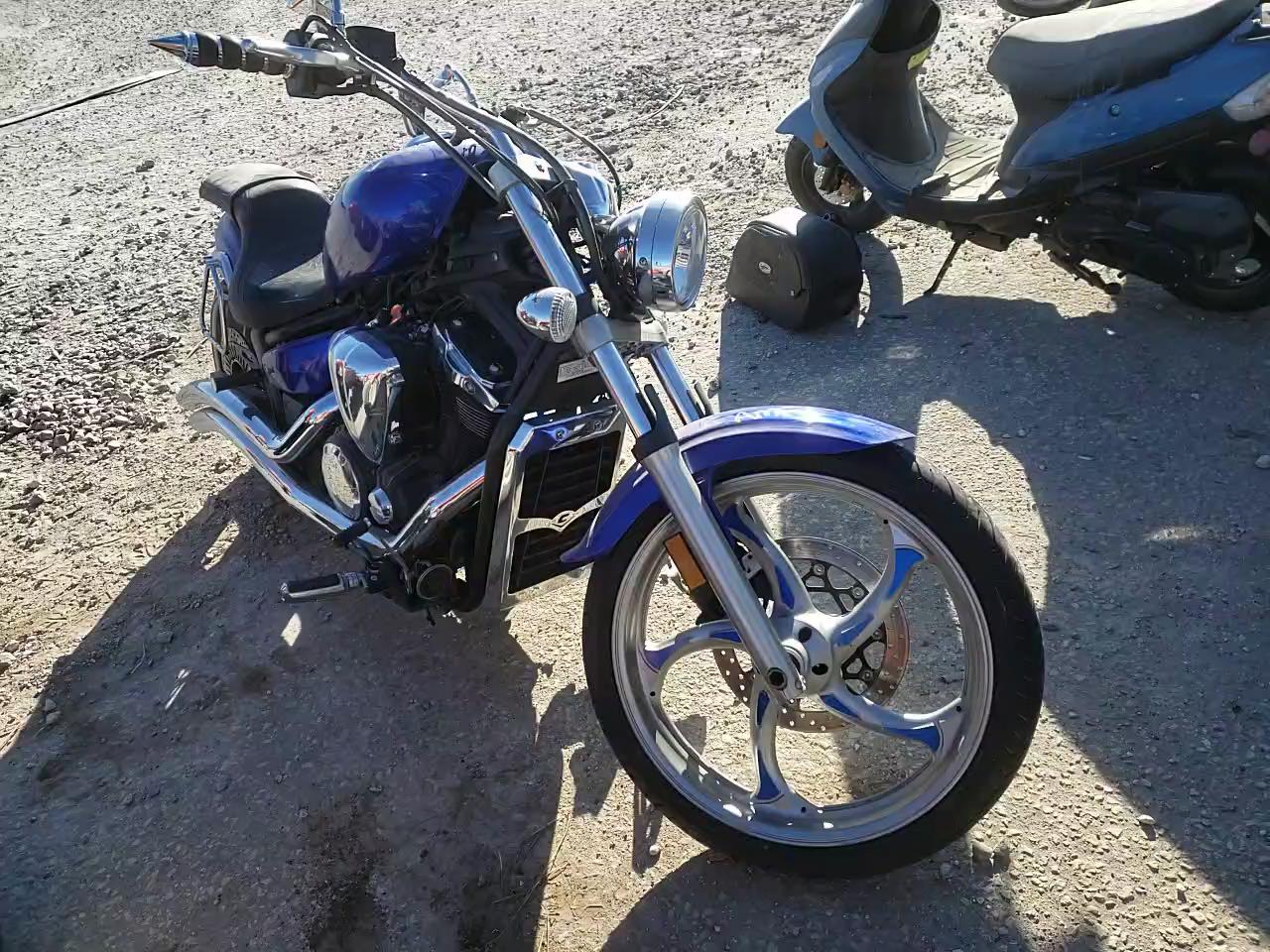 2011 YAMAHA XVS1300 CU JYAVP33E1BA000432