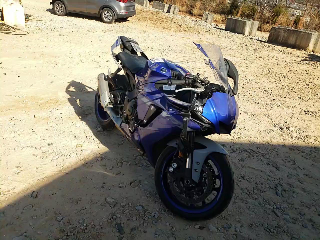 2021 YAMAHA YZFR1 JYARN66EXMA001683