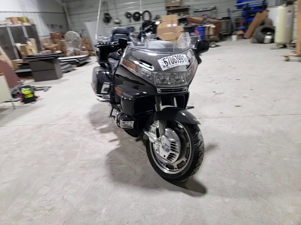 2000 HONDA GL1500 1HFSC2235YA202170