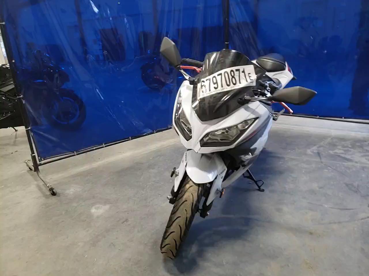 2014 KAWASAKI EX300 B JKAEX8B14EA004943