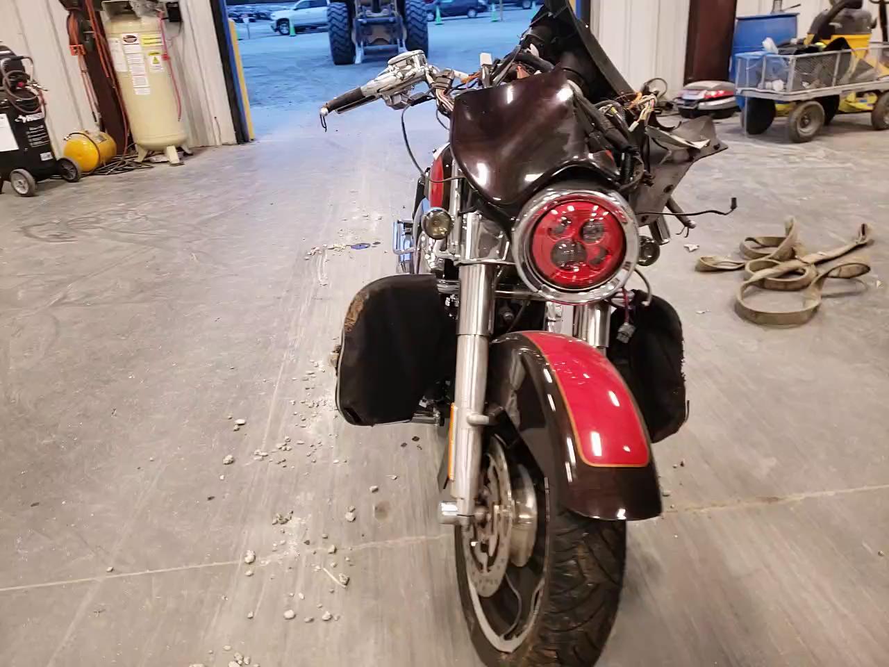 2010 HARLEY-DAVIDSON FLHX 1HD1KB415AB630100