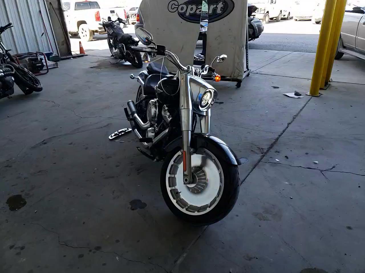 2018 HARLEY-DAVIDSON FLFB FATBO 1HD1YFJ16JC051945
