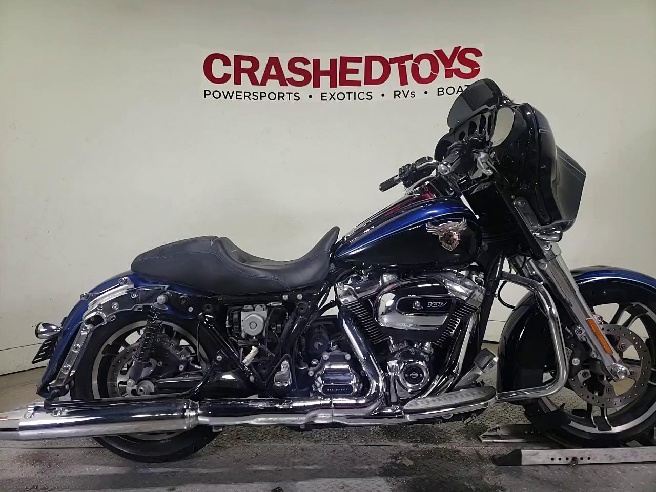 2018 HARLEY-DAVIDSON FLHX 115TH 1HD1KXC13JB625010