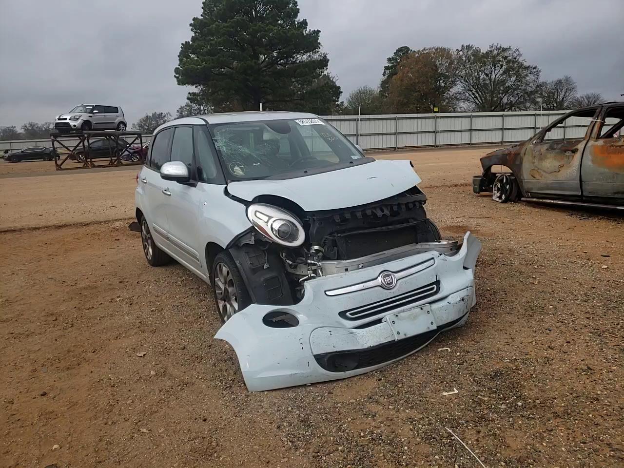 2014 FIAT 500L LOUNG ZFBCFACH4EZ014699