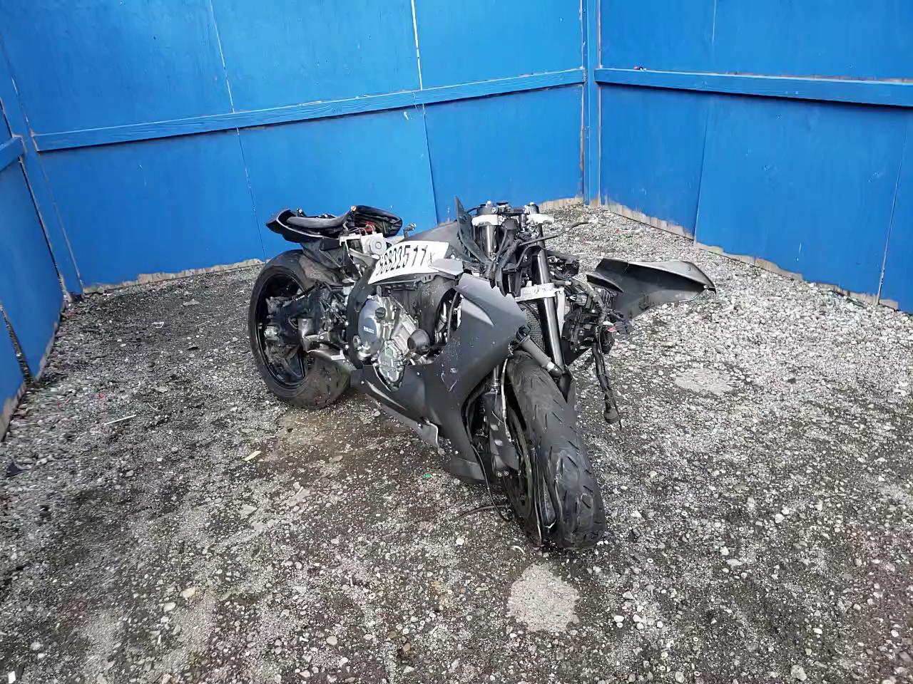 2016 YAMAHA YZFR1S C JYARN42Y0GA000020