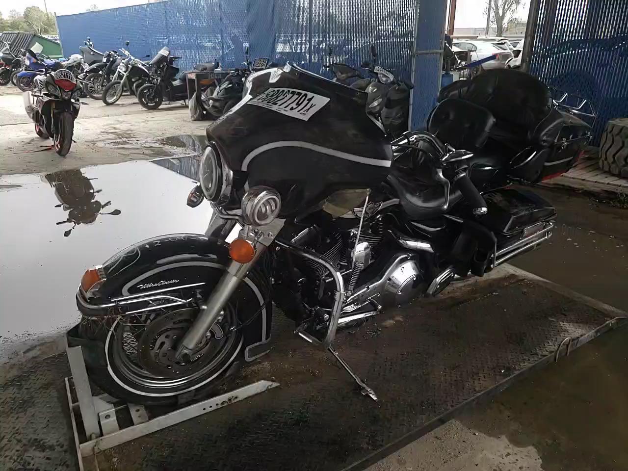 2003 HARLEY-DAVIDSON FLHTCUI 1HD1FCW183Y603738
