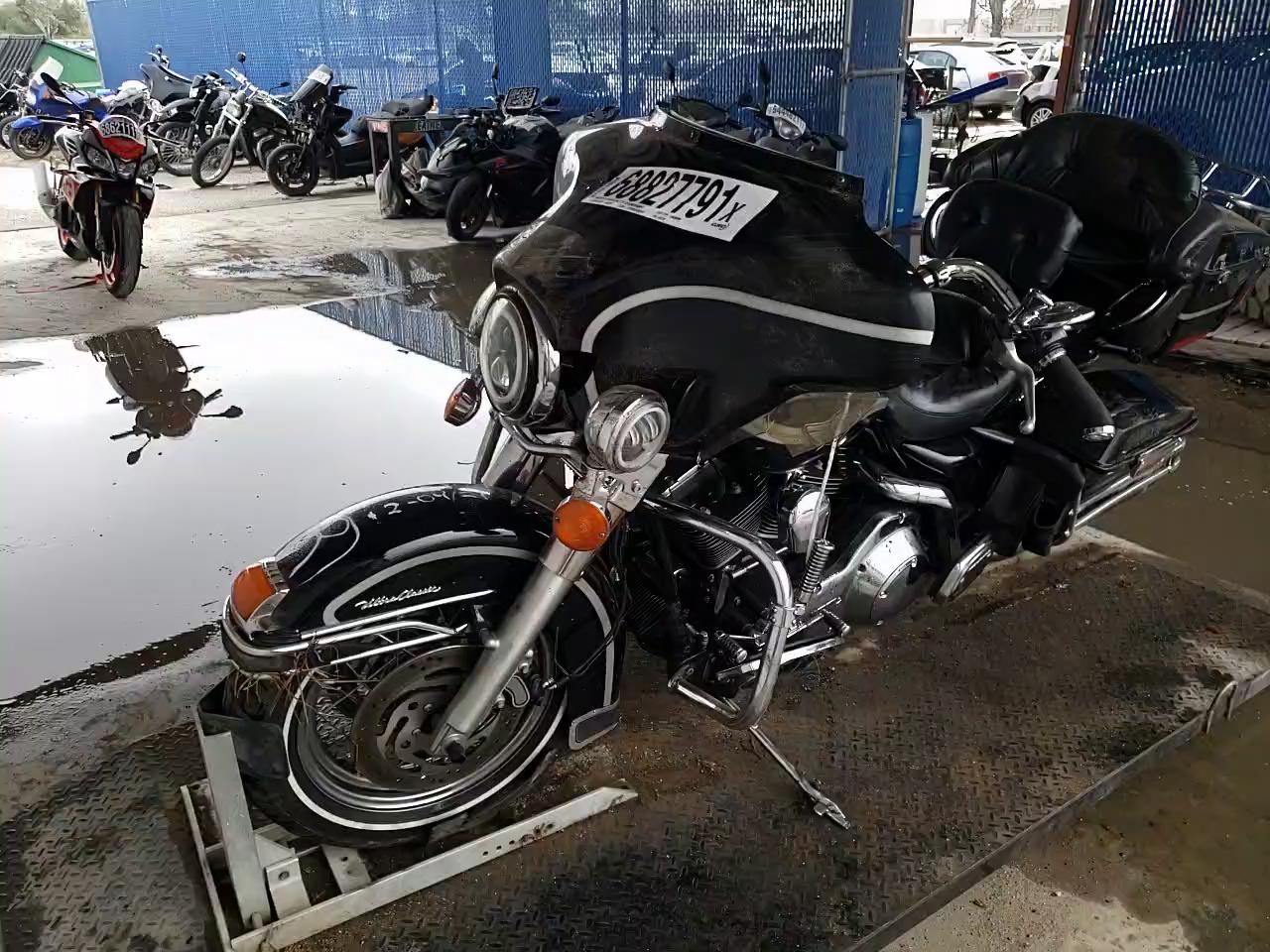 2003 HARLEY-DAVIDSON FLHTCUI 1HD1FCW183Y603738