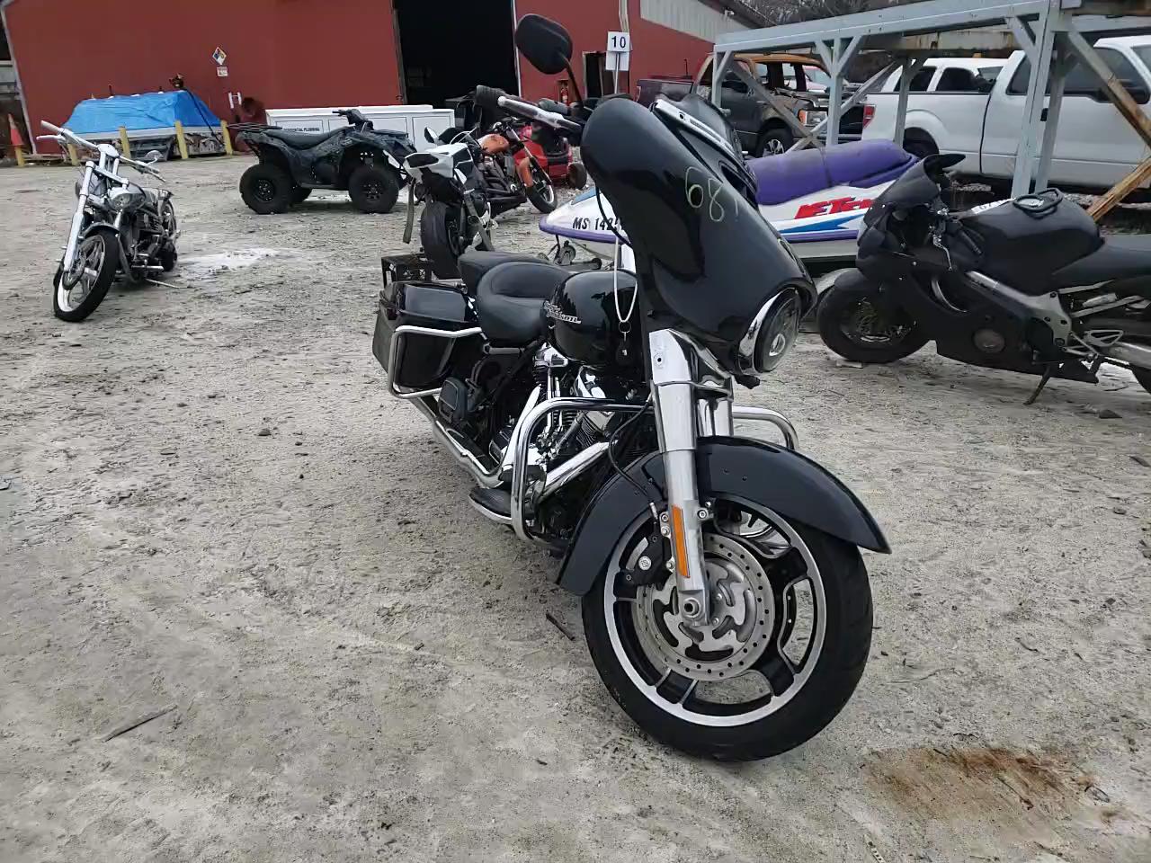 2019 HARLEY-DAVIDSON FLHX 1HD1KBC10KB657367